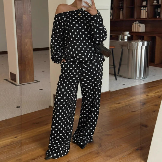 Damen Polka-Dot Lounge-Set mit Off-Shoulder-Oberteil und weiter Bundhose Nord Taschen