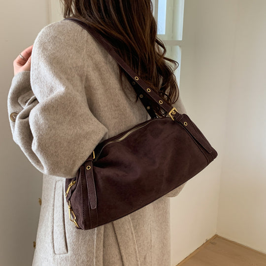 Damen Schultertasche aus hochwertigem Wildleder mit abnehmbaren Riemen Nord Taschen