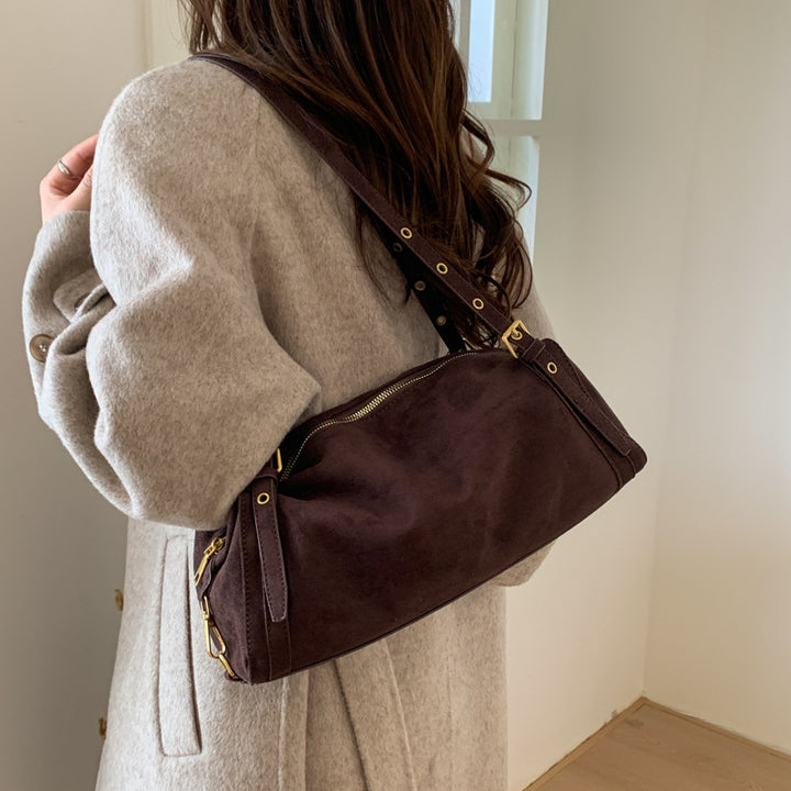 Damen Schultertasche aus hochwertigem Wildleder mit abnehmbaren Riemen Nord Taschen