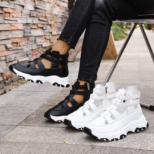 Damen  Keil-Sneaker-Sandalette mit Cut-Out Riemen, seitlichem Reißverschluss und profilierter Plateausohle Nord Taschen