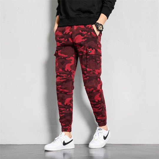 Herren Camouflage-Cargo-Jogginghose im tapered Schnitt mit elastischem Bund, Utility‑Taschen & gerippten Knöchelbündchen Nord Taschen