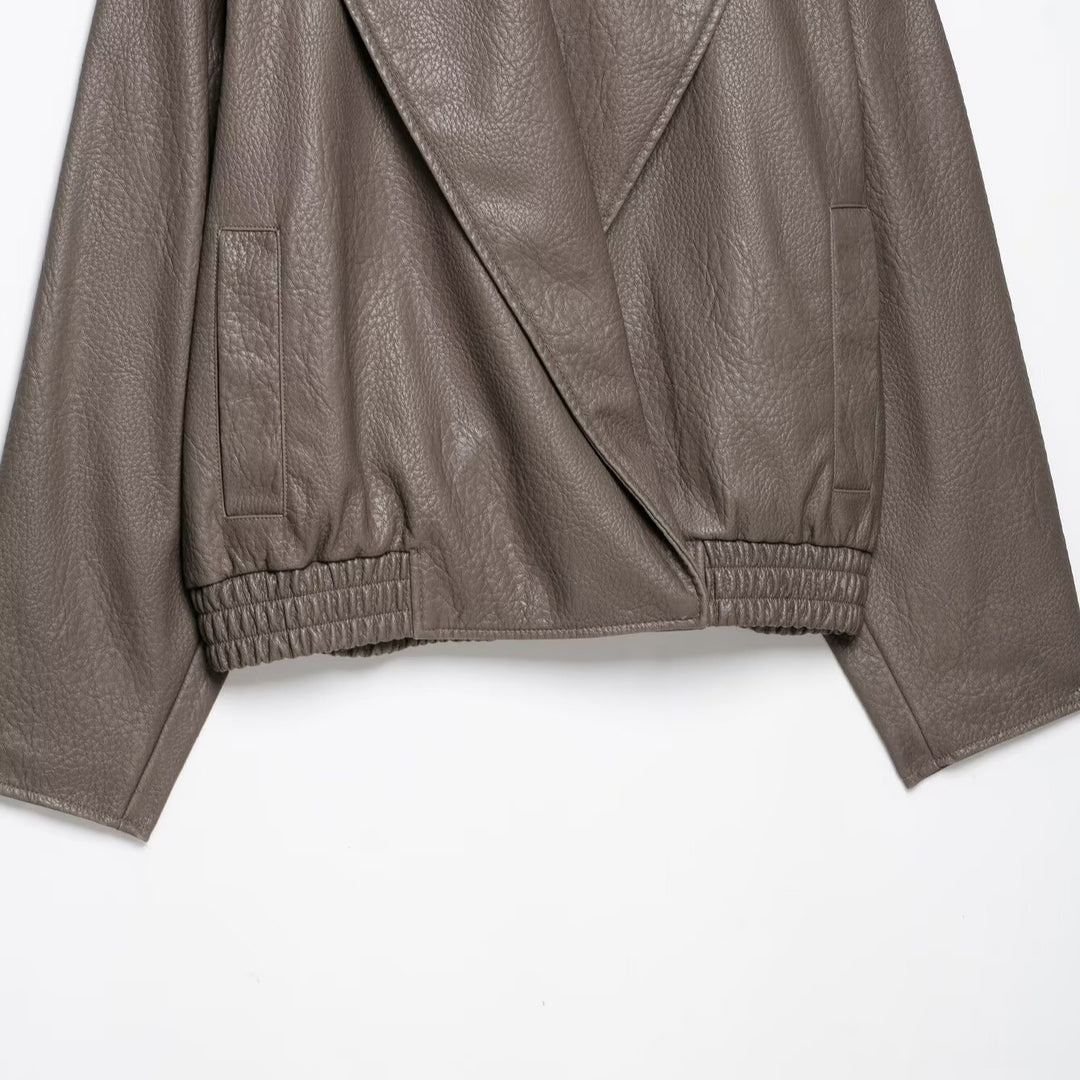 Damen Kurze Taillierte Lederoptik-Jacke mit übergroßem Schalkragen und gerafftem Bund Nord Taschen