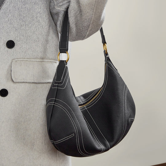 Damen Hobo-Tasche mit innovativer Form und hochwertiger Lederverarbeitung Nord Taschen
