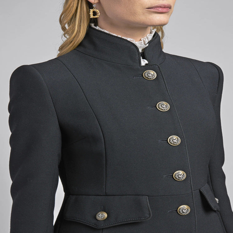 Damen Taillierter Mantel im Uniform‑Tailoring mit Stehkragen, Zierknopfleiste und Pattentaschen Nord Taschen