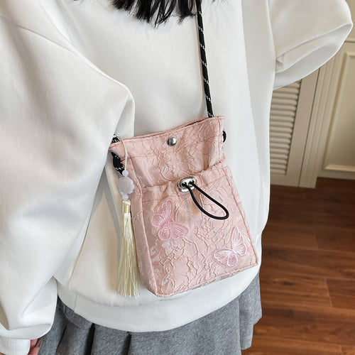 Damen Umhängetasche mit aufwendiger Stickereiarbeit Nord Taschen