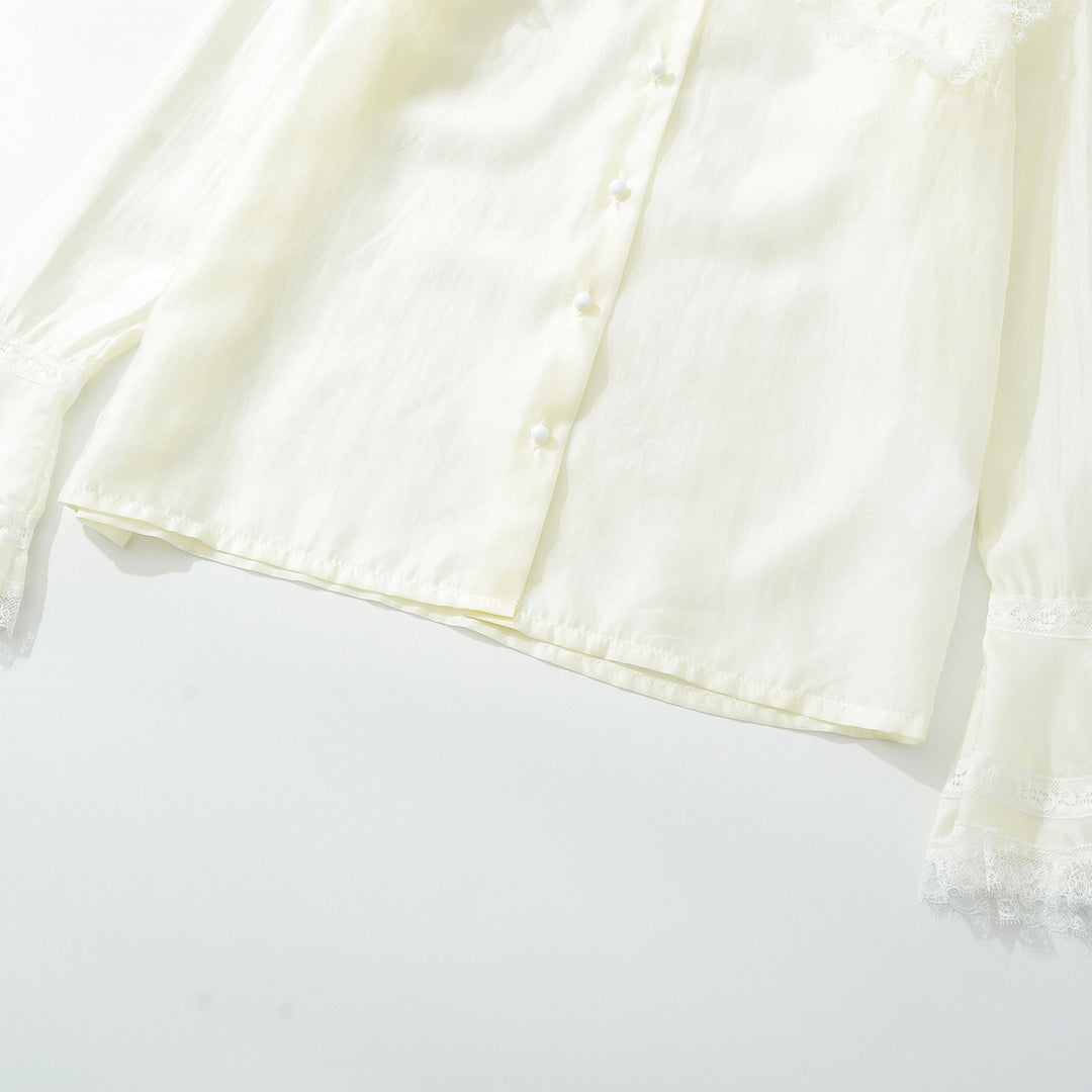 Damen Bluse mit großem Spitzenkragen und gestuften Trompetenärmeln Nord Taschen