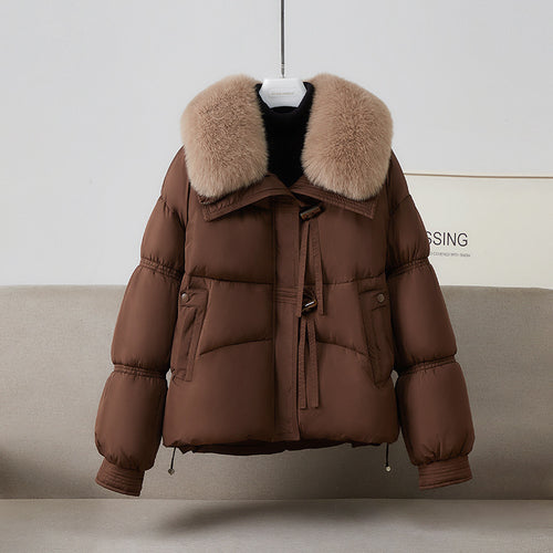 Damen nan kurze Steppluftjacke mit voluminösem Webpelzkragen, Knebelverschluss und formstabiler Taillenlinie Nord Taschen