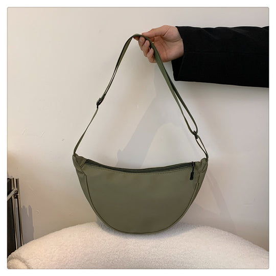 Damen praktische Umhängetasche mit geschwungenem Design Nord Taschen