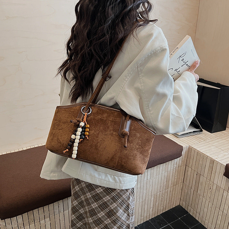 Damen modische Henkeltasche aus weichem Wildleder mit dekorativen Perlen Nord Taschen