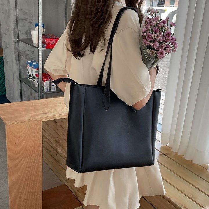 Damen elegante Schultertasche mit luxuriösem Kunstleder Nord Taschen
