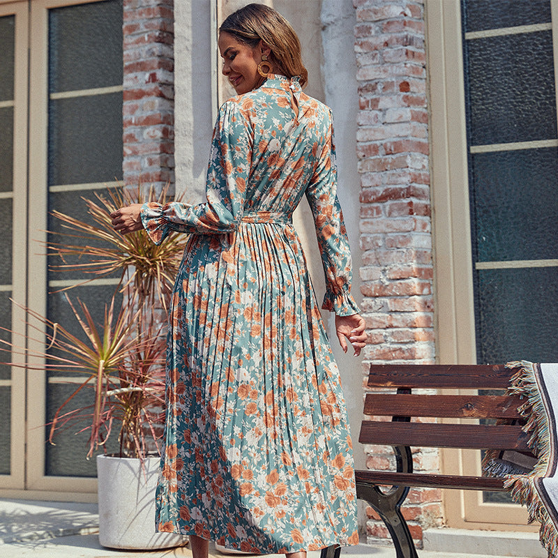 Damen Elegantes Plisseekleid mit Blumenprint, Raffung am Kragen und Bindegürtel Nord Taschen