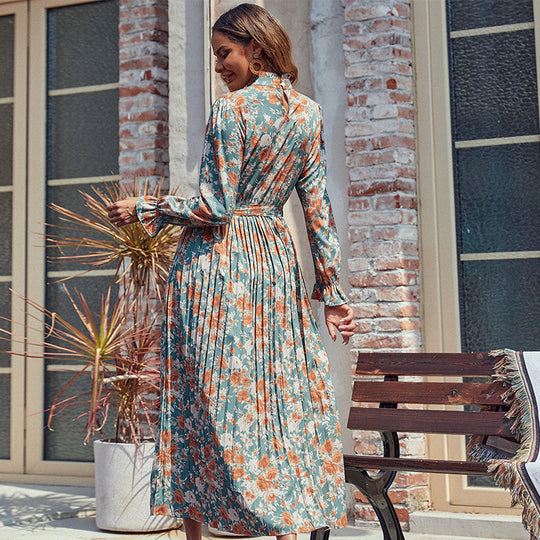Damen Elegantes Plisseekleid mit Blumenprint, Raffung am Kragen und Bindegürtel Nord Taschen