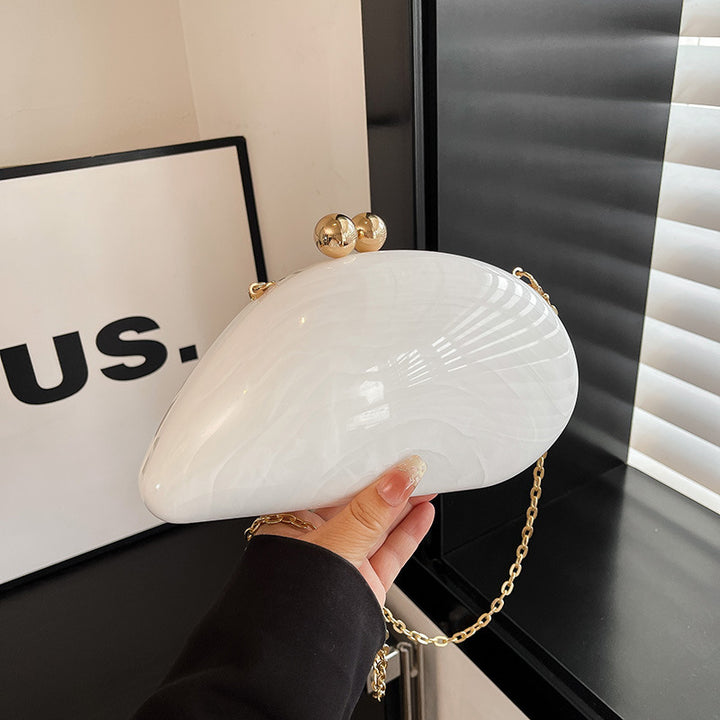Damen Clutch im eleganten Muscheldesign Nord Taschen