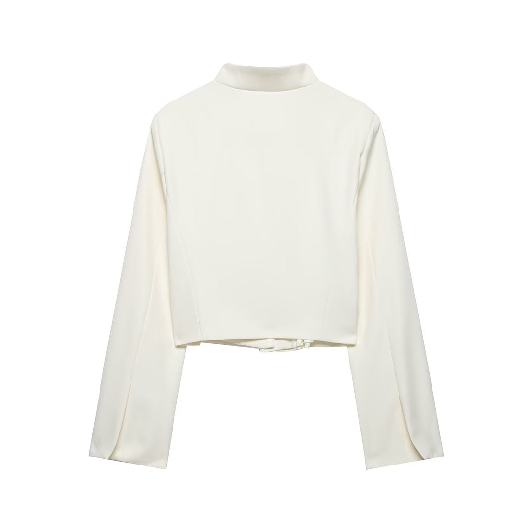 Damen Kurzer taillierter Blazer mit Stehkragen und asymmetrischer Knopfleiste Nord Taschen