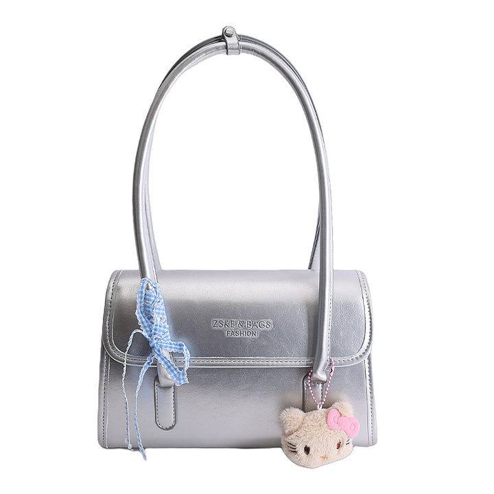 Damen elegante Handtasche mit verspieltem Stoffanhänger Nord Taschen
