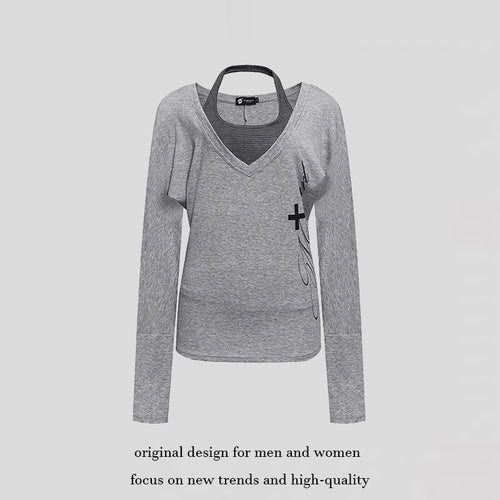 Damen Lagen-Langarmshirt mit tiefem V-Ausschnitt, Neckholder-Innenlayer und seitlichem Script-Print Nord Taschen