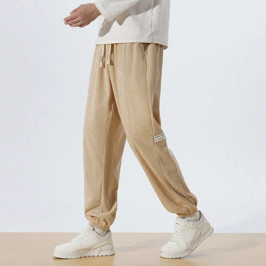 Herren Relaxed-Fit Cord-Jogginghose mit Tunnelzug, elastischen Knöchelbündchen & Cargo-Detail Nord Taschen
