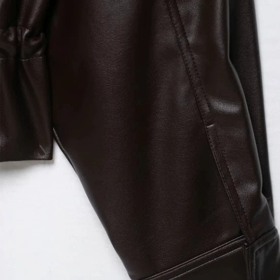 Damen Cropped Kunstleder‑Blouson mit Stehkragen, Pattentaschen und Tunnelzugtaillierung Nord Taschen