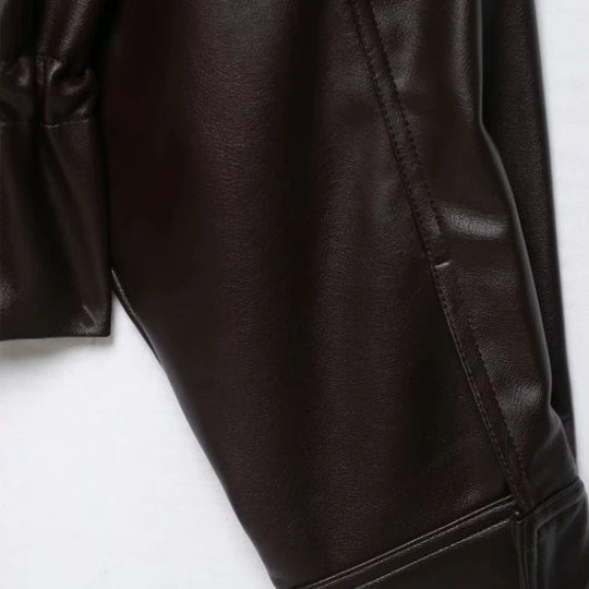 Damen Cropped Kunstleder‑Blouson mit Stehkragen, Pattentaschen und Tunnelzugtaillierung Nord Taschen