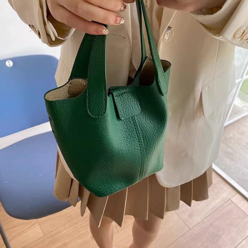 Damen Tragetasche mit abnehmbarem Kosmetiktäschchen und eleganter Struktur Nord Taschen