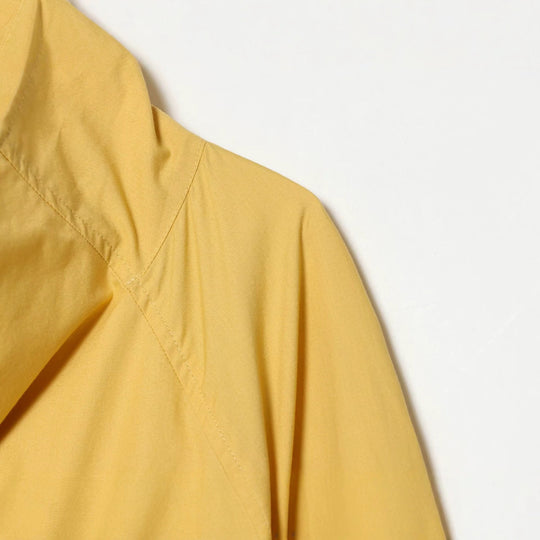 Damen Kurze wasserabweisende Übergangsjacke mit Funnelkragen, Tunnelzugsaum und Raglanärmeln Nord Taschen