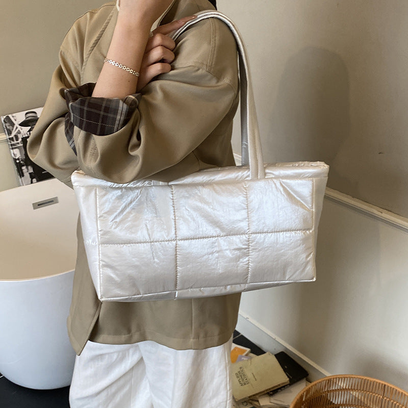 Damen praktische Shopper-Tasche mit gepolstertem Design Nord Taschen