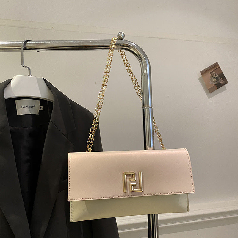 Damen elegante Clutch Tasche mit Kettenverzierung Nord Taschen