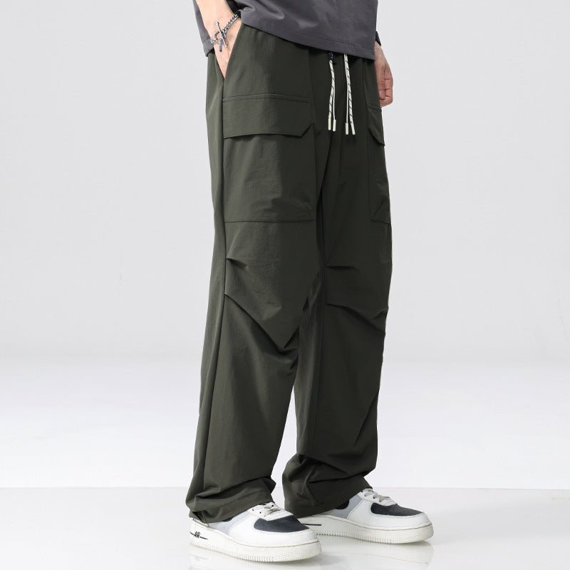 Herren Oversize-Cargohose aus leichtem Funktionsstoff mit Kordelzugbund und Mehrfachtaschen Nord Taschen