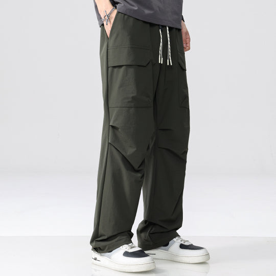 Herren Oversize-Cargohose aus leichtem Funktionsstoff mit Kordelzugbund und Mehrfachtaschen Nord Taschen