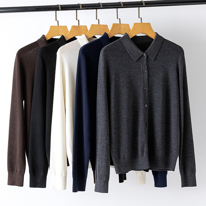 Damen Feiner Knopfcardigan mit Hemdkragen und feinem Feinstrick Nord Taschen