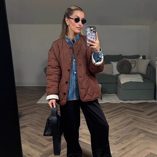 Damen gesteppte Übergangsjacke mit runder Steppung, Boxy‑Silhouette und Druckknopfleiste Nord Taschen