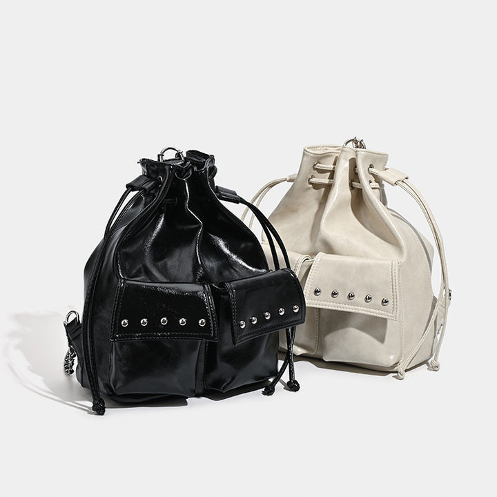 Damen Hobo-Tasche mit modernem Kordelzug und eleganten Metallakzenten Nord Taschen