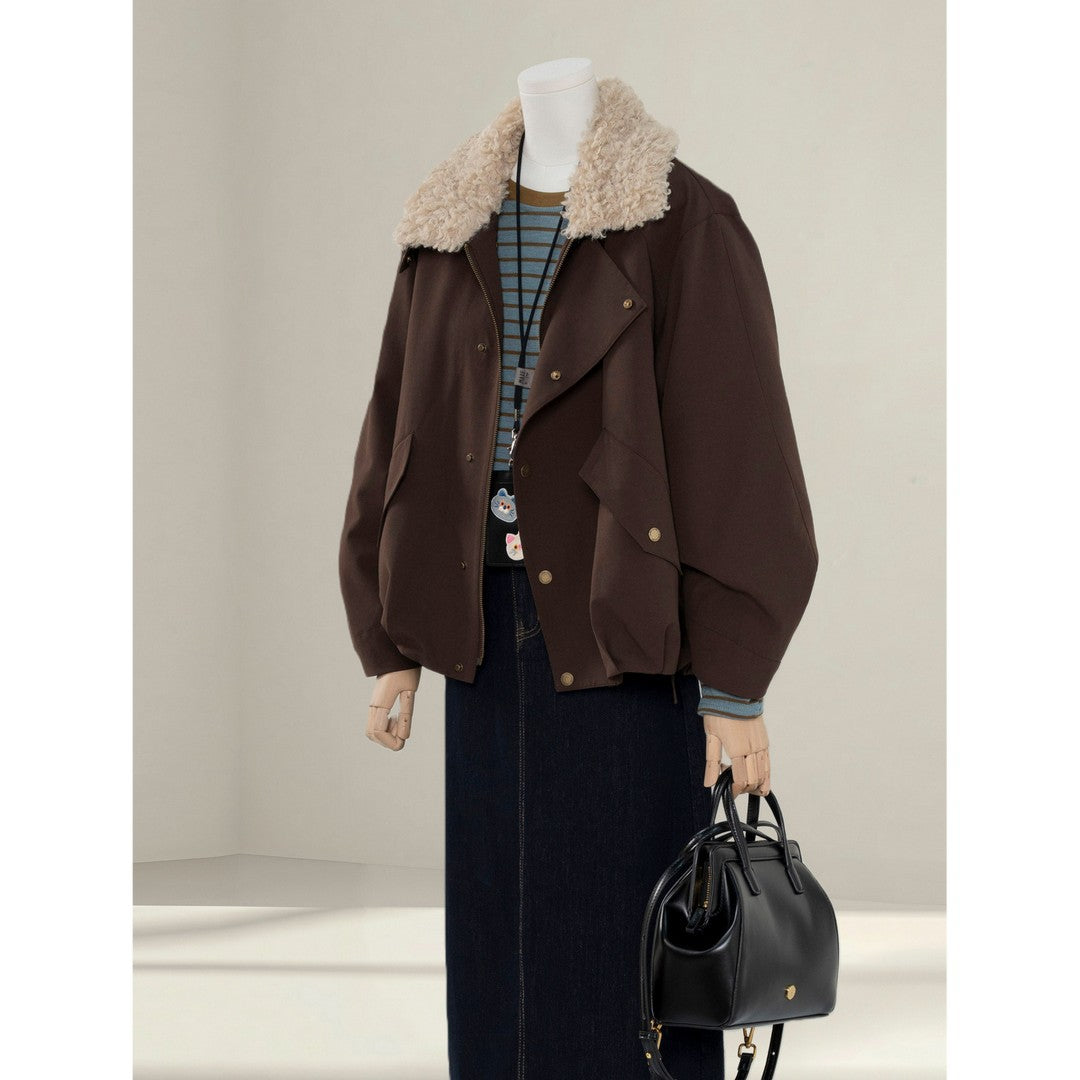 Damen Kurze Oversize-Bomberjacke mit Teddykragen und Druckknopfdetails Nord Taschen