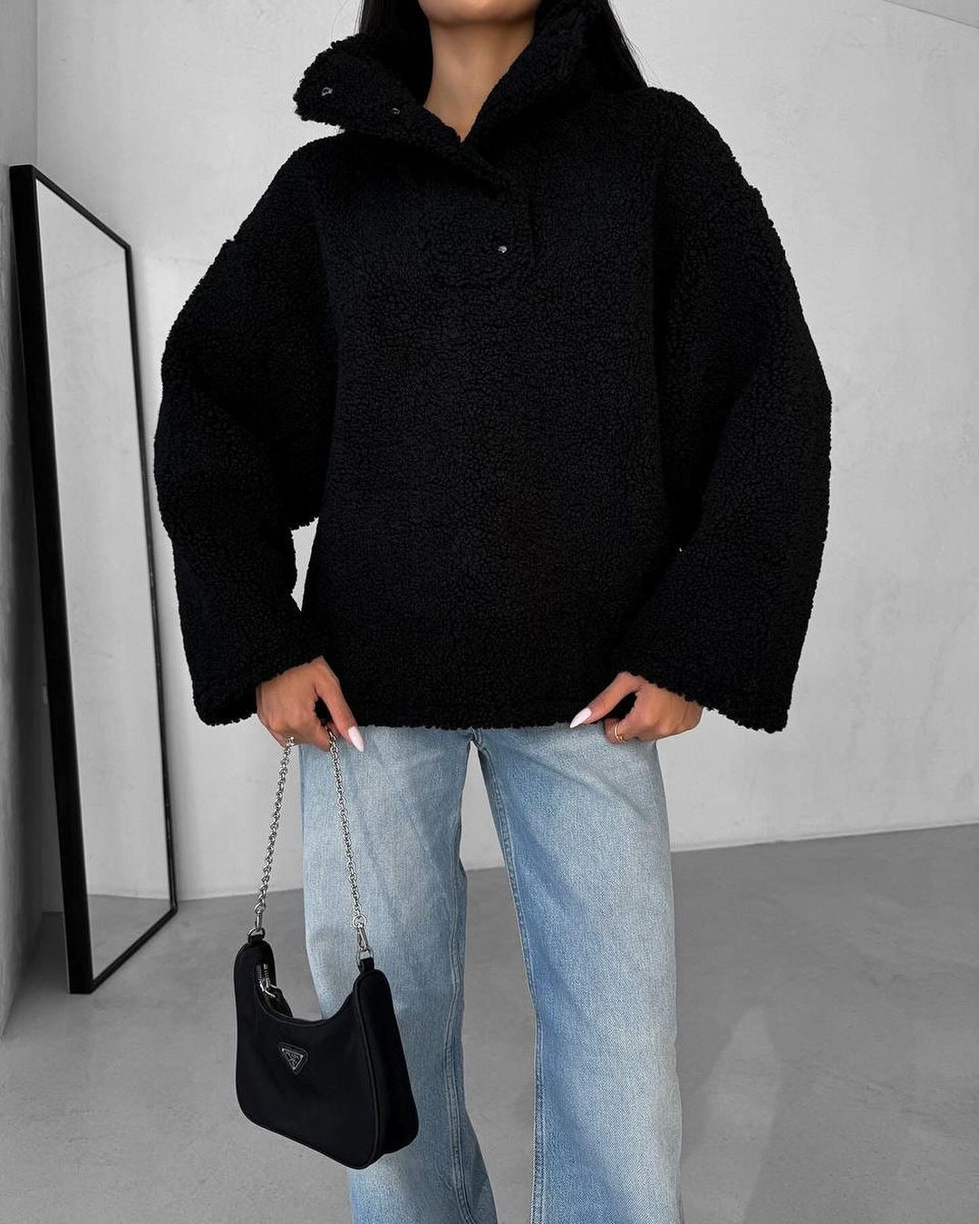 Damen Oversized Teddy-Pullover mit halber Druckknopfleiste und Stehkragen Nord Taschen