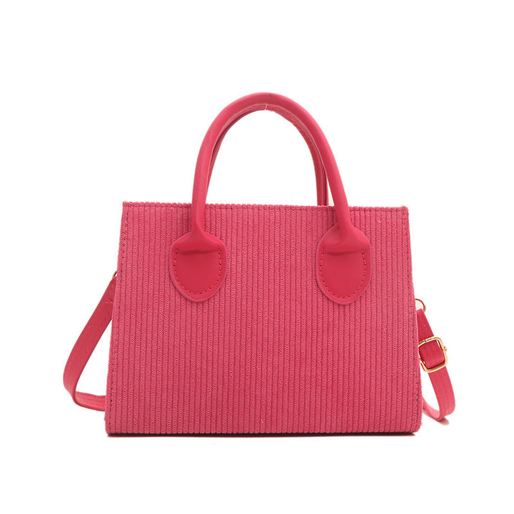 Damen praktische Handtasche mit abnehmbarem Pompon Nord Taschen