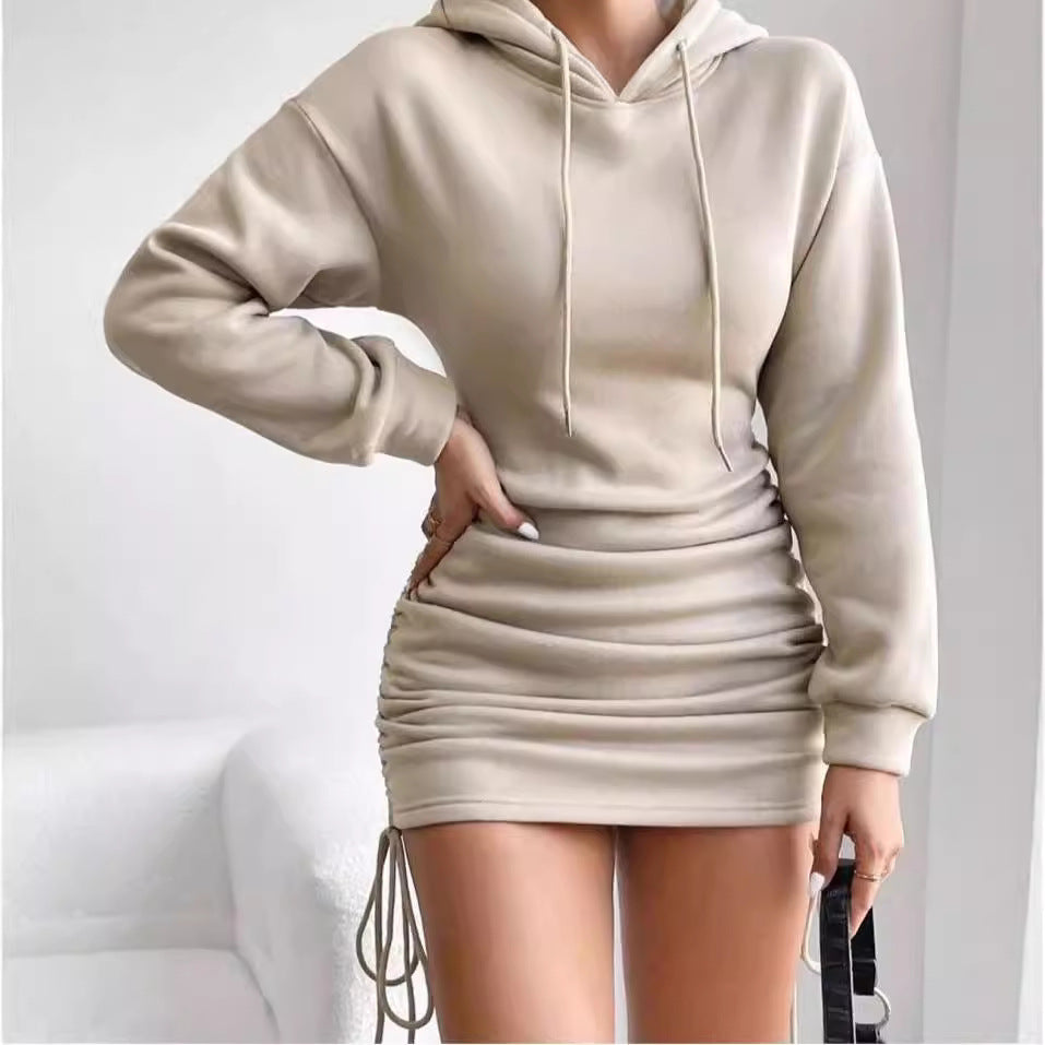 Damen Kapuzenkleid im Sweatshirt‑Stil mit gerafftem Minirock und Kordelzügen Nord Taschen