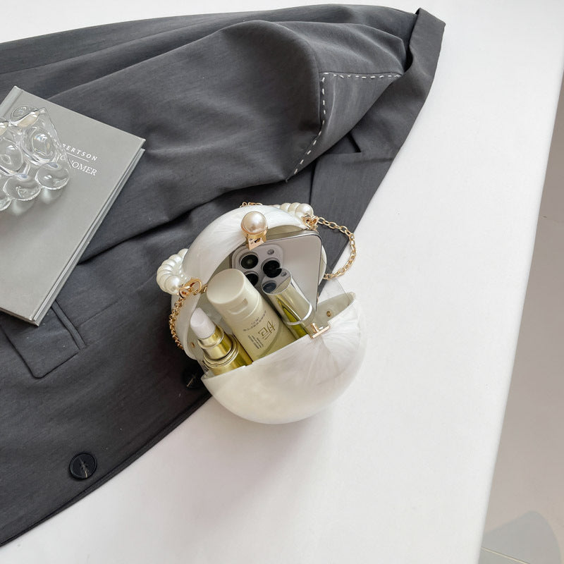 Damen Clutch im Eier-Design mit Perlenakzent Nord Taschen