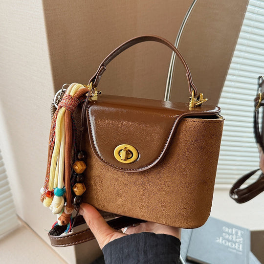 Damen Umhängetasche mit eleganten Quasten und abnehmbarem Schulterriemen Nord Taschen