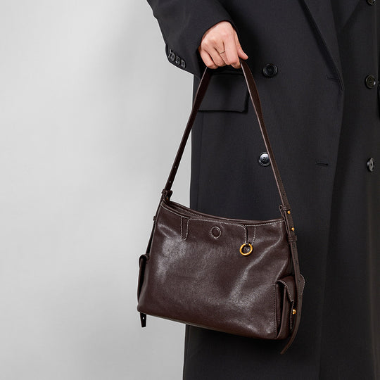 Damen Umhängetasche aus hochwertigem Leder mit praktischen Fächern Nord Taschen