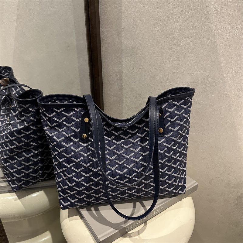 Damen schicke Tote Tasche mit modischem Muster Nord Taschen
