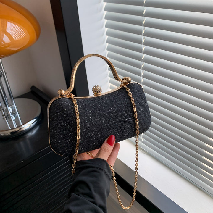 Damen glamouröse Clutch-Tasche mit dekorativem Kettenverschluss Nord Taschen