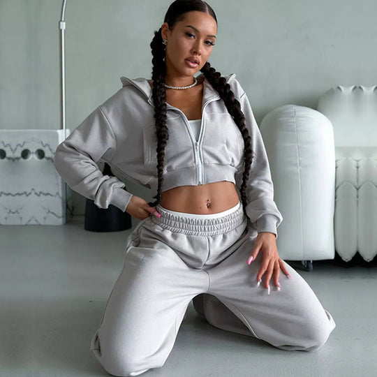 Damen moderner Cropped Hoodie und weite Jogginghose Set Nord Taschen