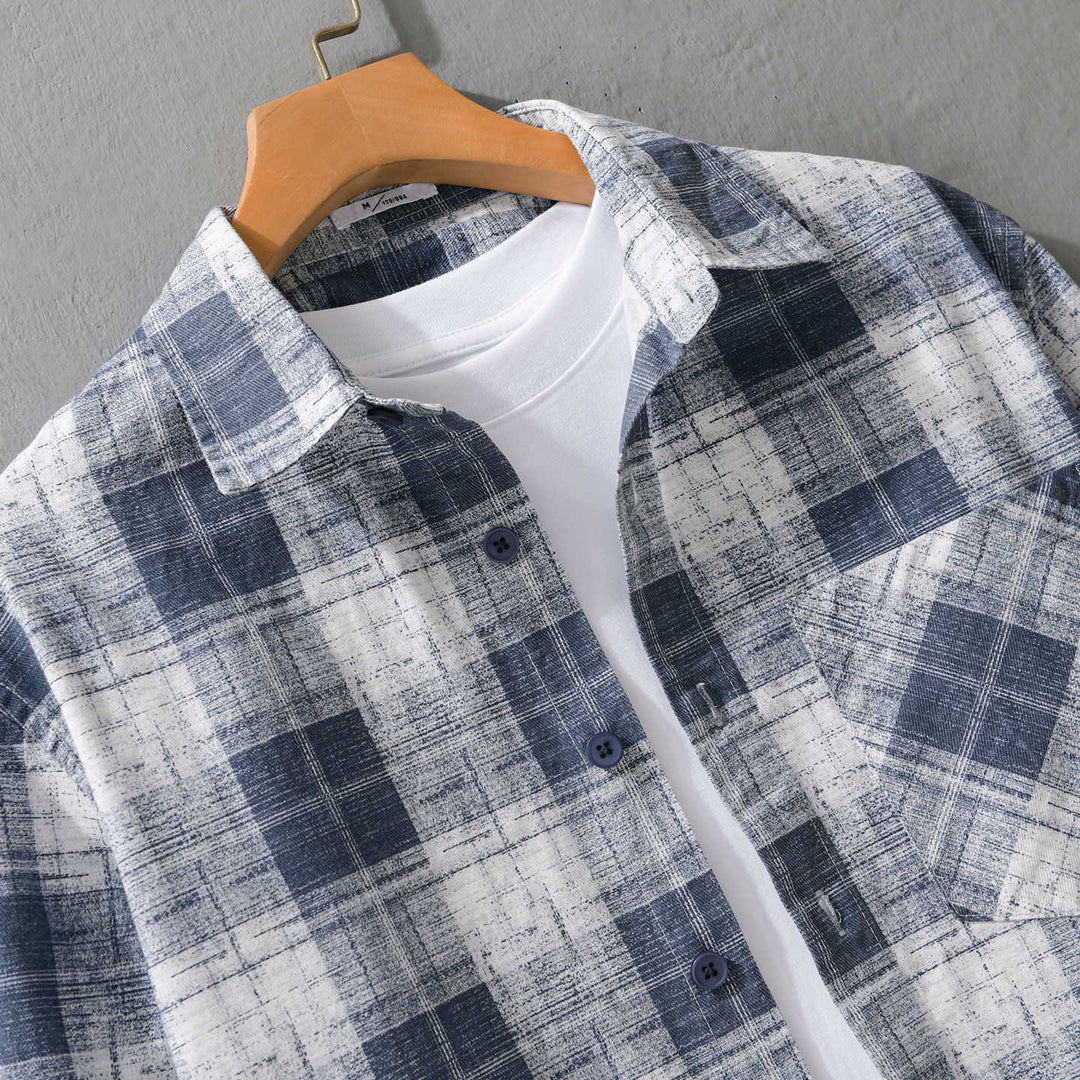 Herren Leichtes kariertes Layering-Overshirt aus Baumwoll‑Leinenmix mit diagonalem Brustpatch Nord Taschen