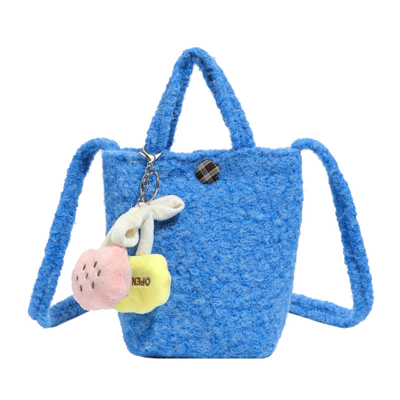 Damen kuschelige Filztasche mit verspieltem Anhänger Nord Taschen