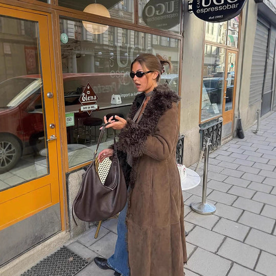 Damen Maxilanger Kunstvelours-Mantel im Shearling-Stil mit Schalkragen und Knopfleiste Nord Taschen