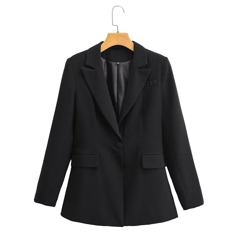 Damen Figurschmeichelnder Ein-Knopf-Blazer im modernen Oversize‑Cut mit Reverskragen und Pattentaschen Nord Taschen