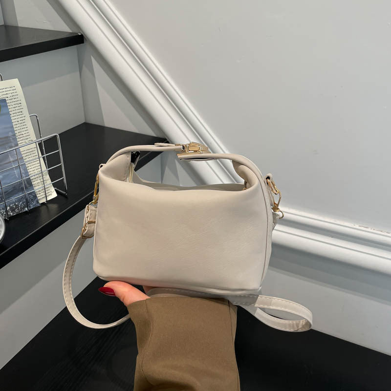 Damen Handtasche mit exklusivem Design und praktischem Innenfächersystem Nord Taschen