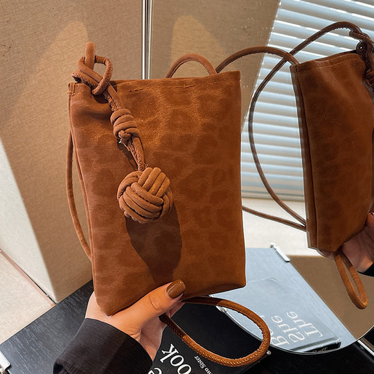 Damen Umhängetasche aus weichem Kunstleder mit modernem Leopardenmuster Nord Taschen