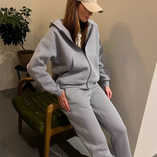 Damen lässiges Fleece-Zweiteiler mit Oversize-Kapuzenjacke und tapered Joggerhose Nord Taschen