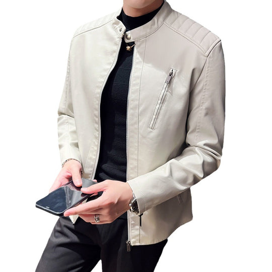 Herren Schlanke Kunstleder-Bikerjacke mit Stehkragen, Steppeinsätzen und Reißverschlusstaschen Nord Taschen